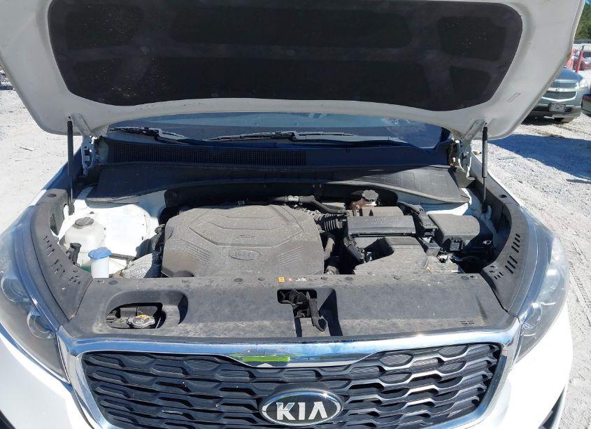 Photo 10 of 2020 Kia Sorento 3.3L LX (VIN 5XYPG4A58LG632450)