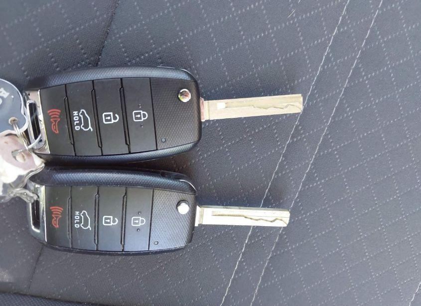 Photo 11 of 2020 Kia Sorento 3.3L LX (VIN 5XYPG4A58LG632450)