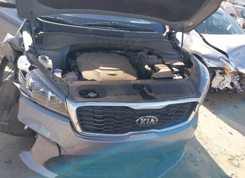 Photo 10 of 2020 Kia Sorento 3.3L LX (VIN 5XYPG4A58LG637762)