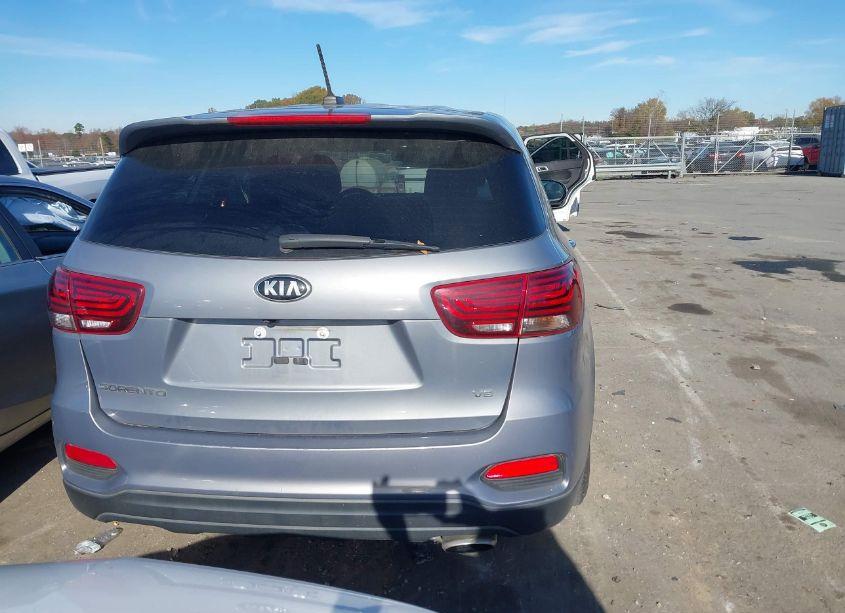 Photo 17 of 2020 Kia Sorento 3.3L LX (VIN 5XYPG4A58LG637762)