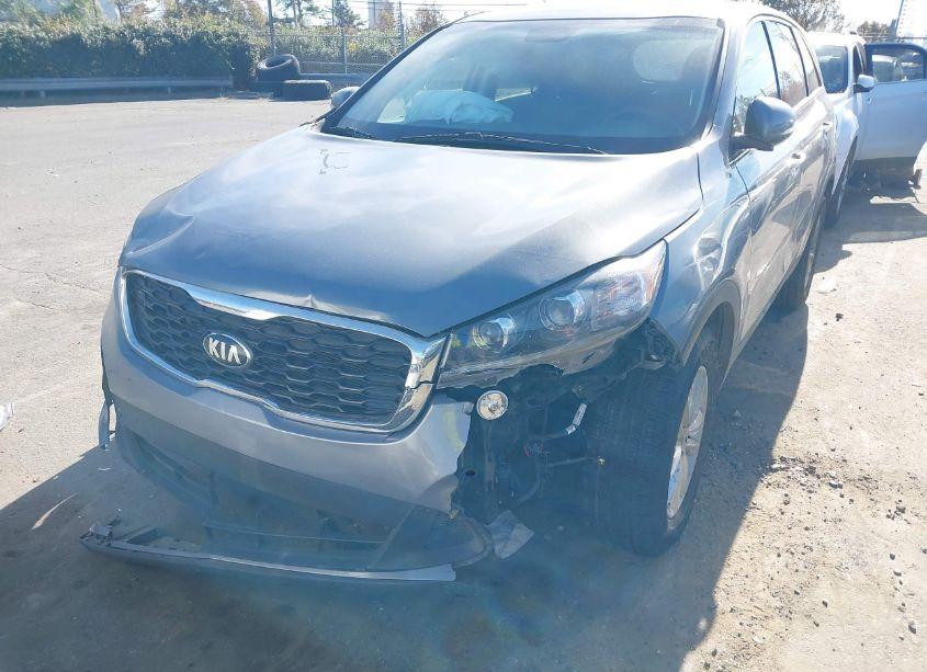 Photo 6 of 2020 Kia Sorento 3.3L LX (VIN 5XYPG4A58LG637762)