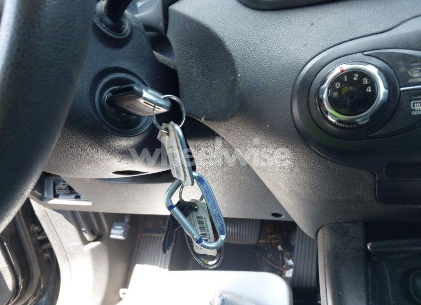 Photo 11 of 2016 Kia Sorento 3.3L LX (VIN 5XYPG4A59GG002460)