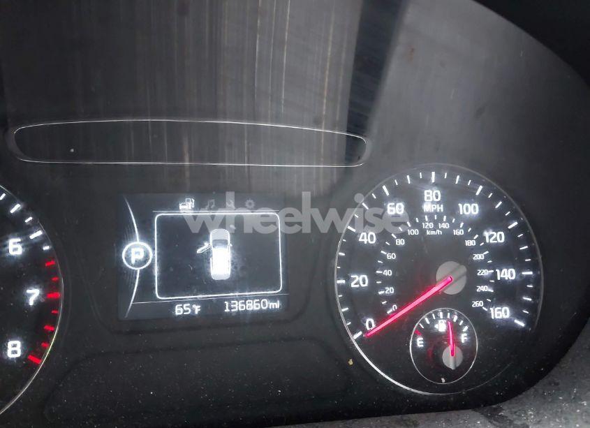 Photo 16 of 2016 Kia Sorento 3.3L LX (VIN 5XYPG4A59GG002460)