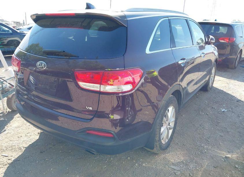 Photo 4 of 2016 Kia Sorento 3.3L LX (VIN 5XYPG4A59GG081628)