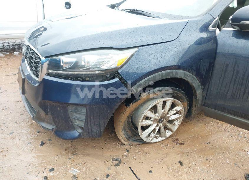 Photo 6 of 2019 Kia Sorento 3.3L LX (VIN 5XYPG4A59KG465613)