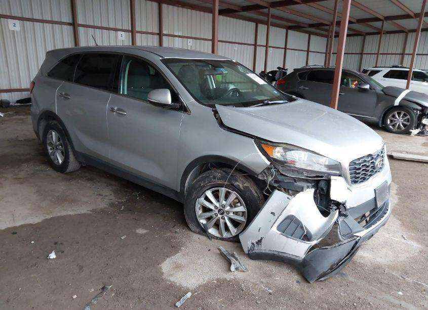 2019 Kia Sorento 3.3L LX (VIN 5XYPG4A59KG490057) main photo
