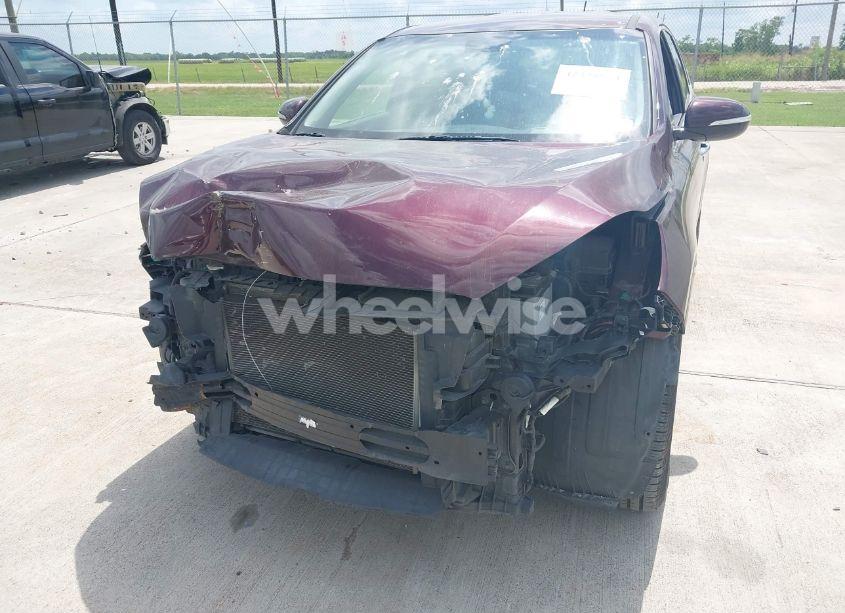 Photo 6 of 2019 Kia Sorento 3.3L LX (VIN 5XYPG4A59KG497042)