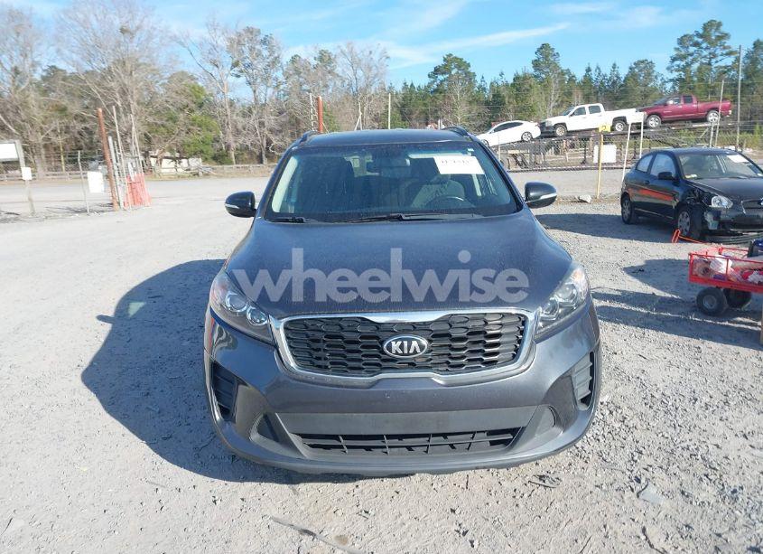 Photo 12 of 2019 Kia Sorento 3.3L S (VIN 5XYPG4A59KG604932)