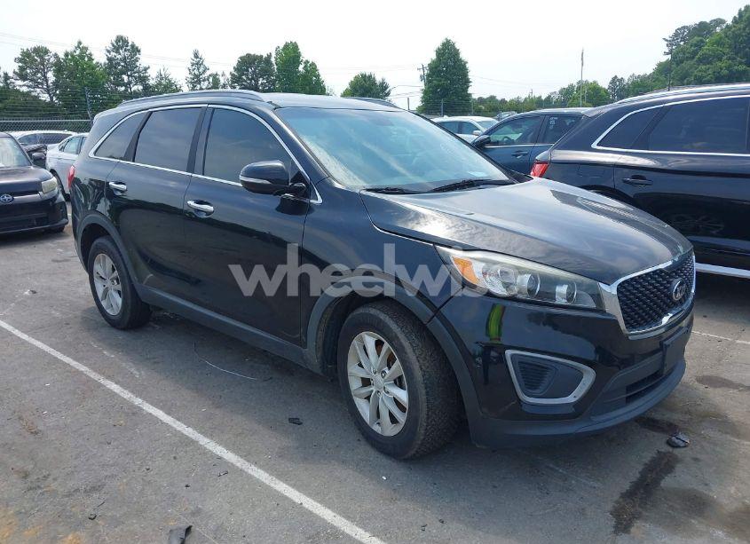 2016 Kia Sorento 3.3L LX (VIN 5XYPG4A5XGG140301) main photo