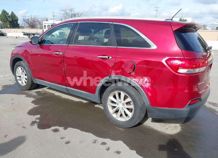 Photo 3 of 2017 Kia Sorento 3.3L LX (VIN 5XYPG4A5XHG196501)