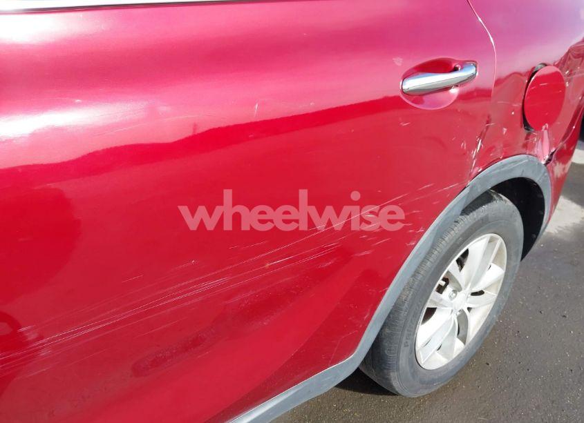 Photo 6 of 2017 Kia Sorento 3.3L LX (VIN 5XYPG4A5XHG196501)