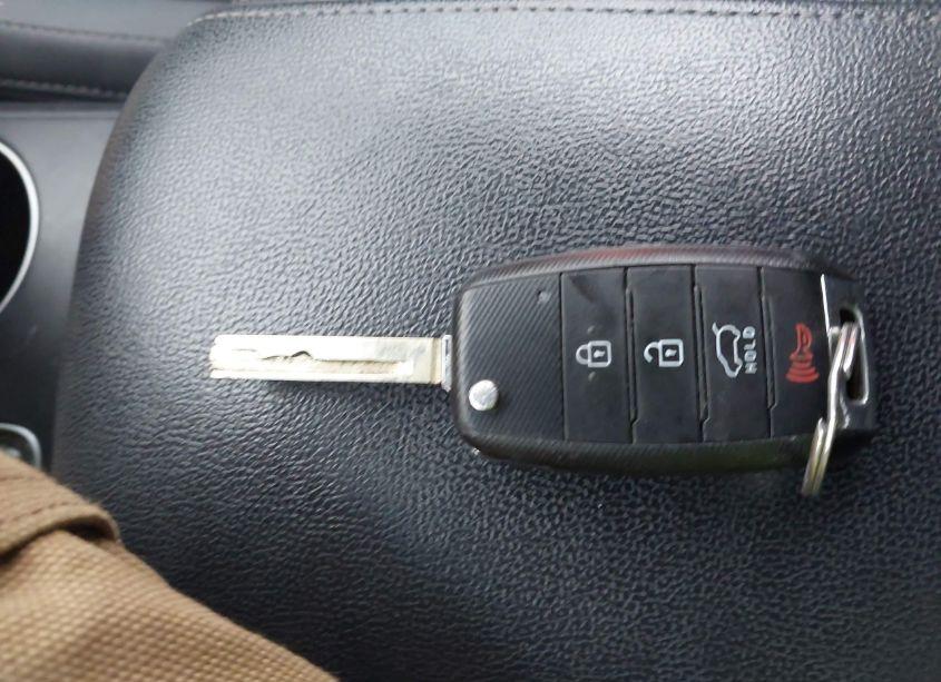 Photo 11 of 2017 Kia Sorento 3.3L LX (VIN 5XYPG4A5XHG217699)