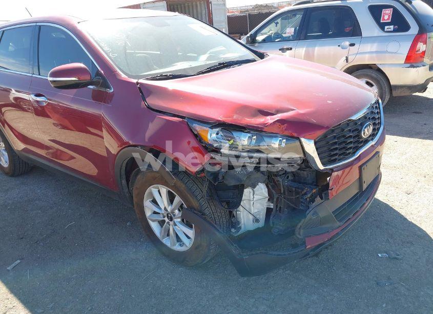 Photo 6 of 2019 Kia Sorento 3.3L LX (VIN 5XYPG4A5XKG456080)