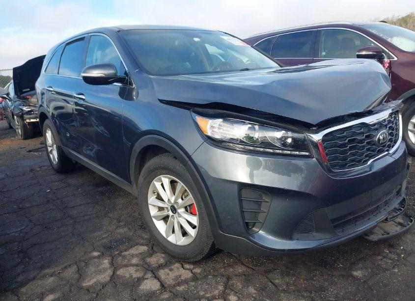 2020 Kia Sorento 3.3L LX (VIN 5XYPG4A5XLG614113) main photo