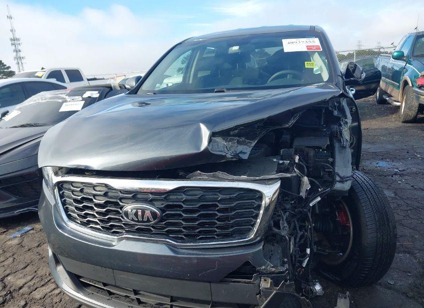 Photo 12 of 2020 Kia Sorento 3.3L LX (VIN 5XYPG4A5XLG614113)