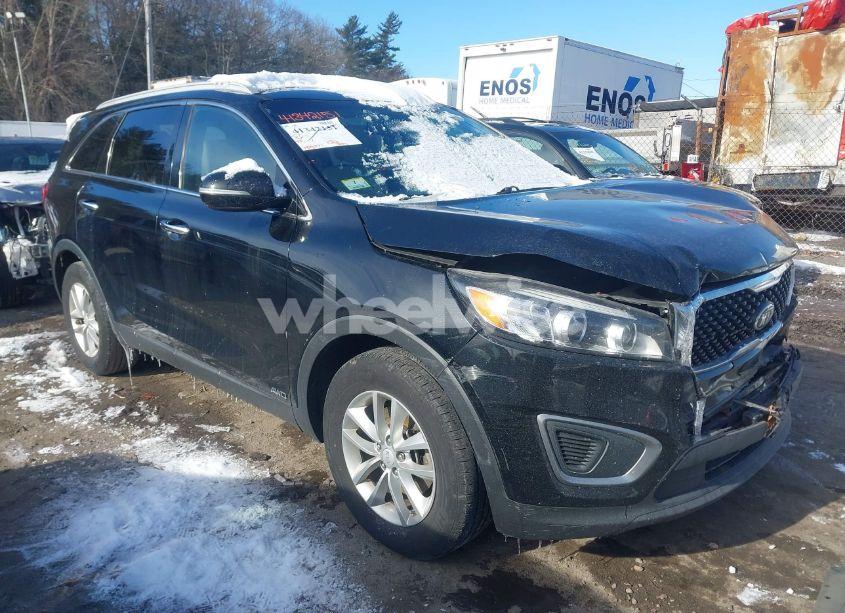 2016 Kia Sorento 2.4L LX (VIN 5XYPGDA30GG001762) main photo