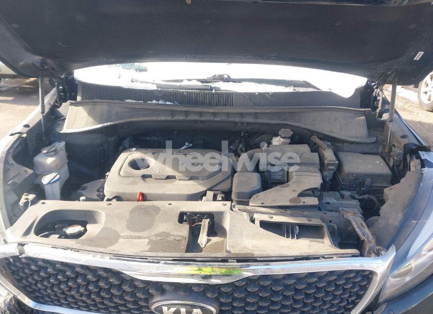Photo 10 of 2016 Kia Sorento 2.4L LX (VIN 5XYPGDA30GG001762)