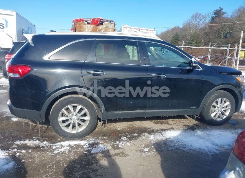 Photo 13 of 2016 Kia Sorento 2.4L LX (VIN 5XYPGDA30GG001762)