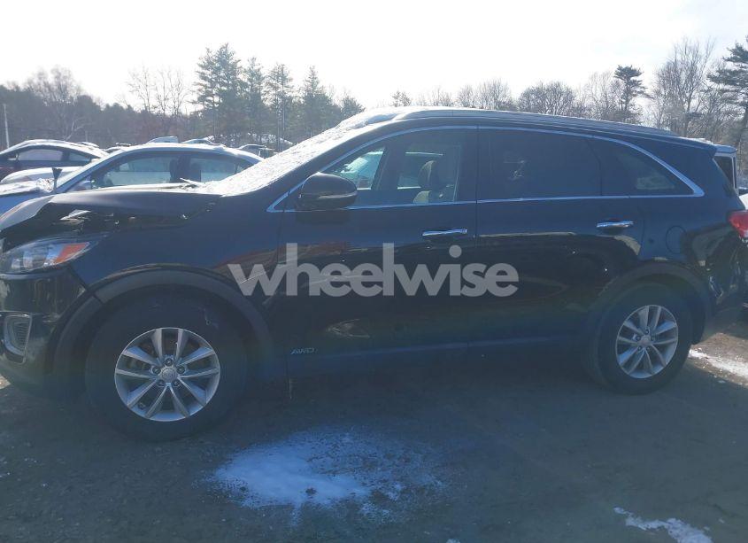 Photo 14 of 2016 Kia Sorento 2.4L LX (VIN 5XYPGDA30GG001762)
