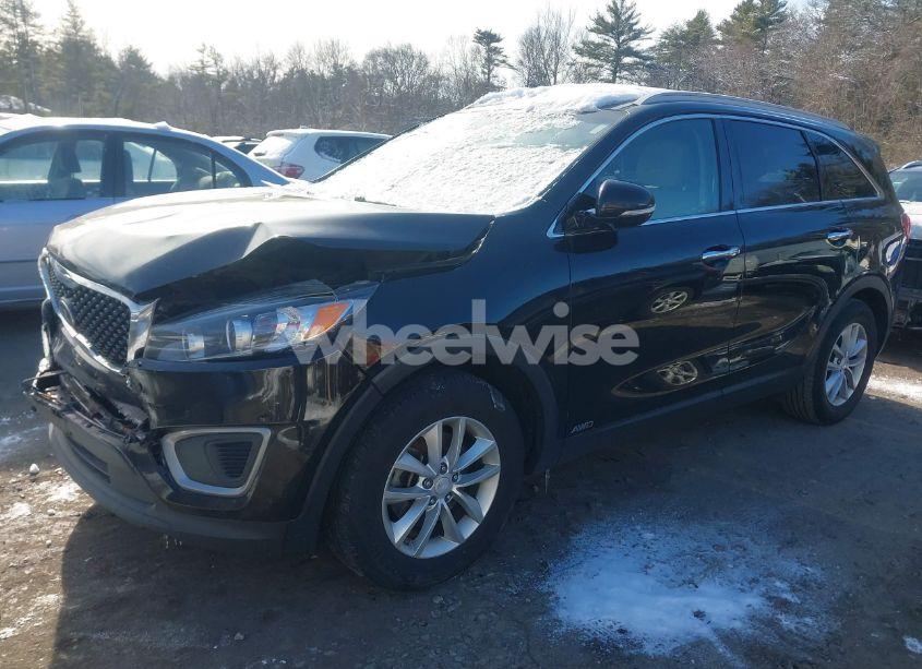 Photo 2 of 2016 Kia Sorento 2.4L LX (VIN 5XYPGDA30GG001762)