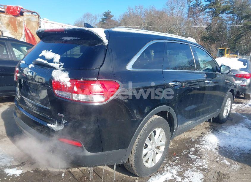 Photo 4 of 2016 Kia Sorento 2.4L LX (VIN 5XYPGDA30GG001762)