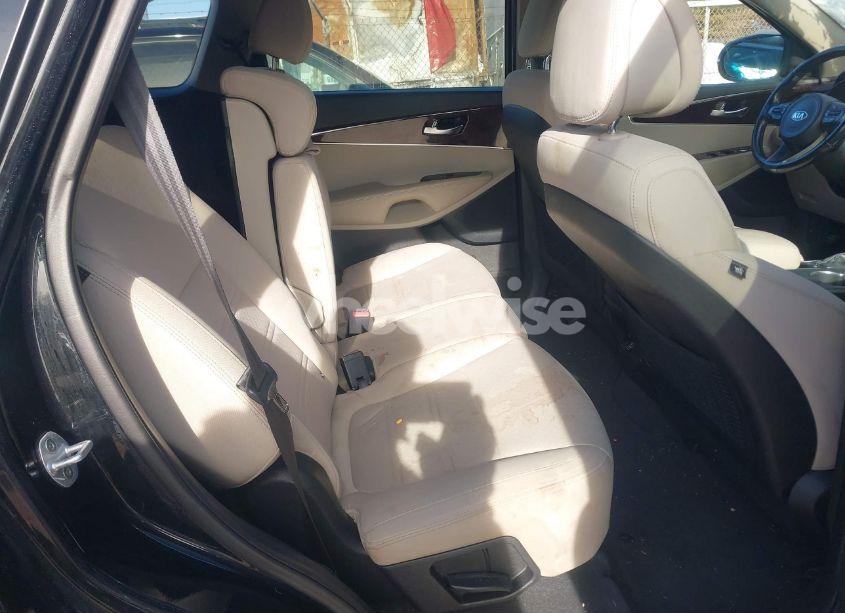 Photo 8 of 2016 Kia Sorento 2.4L LX (VIN 5XYPGDA30GG001762)