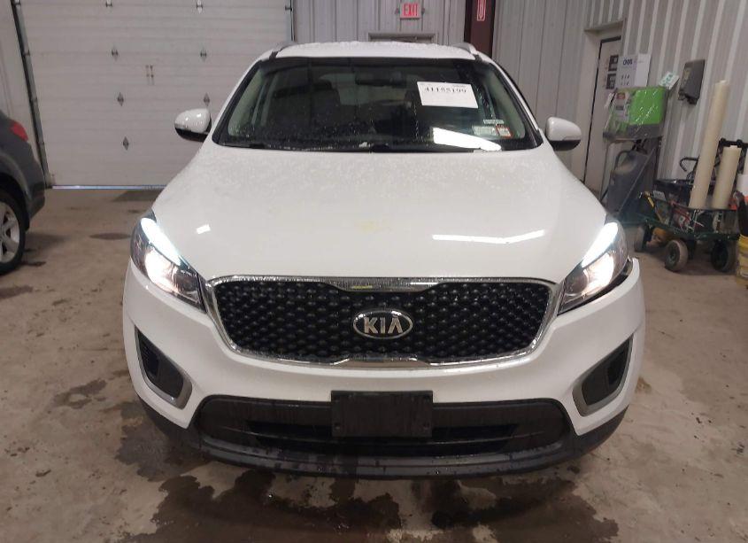 Photo 10 of 2016 Kia Sorento 2.4L LX (VIN 5XYPGDA30GG055109)