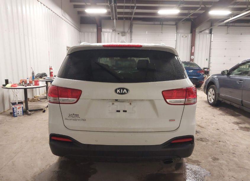 Photo 16 of 2016 Kia Sorento 2.4L LX (VIN 5XYPGDA30GG055109)