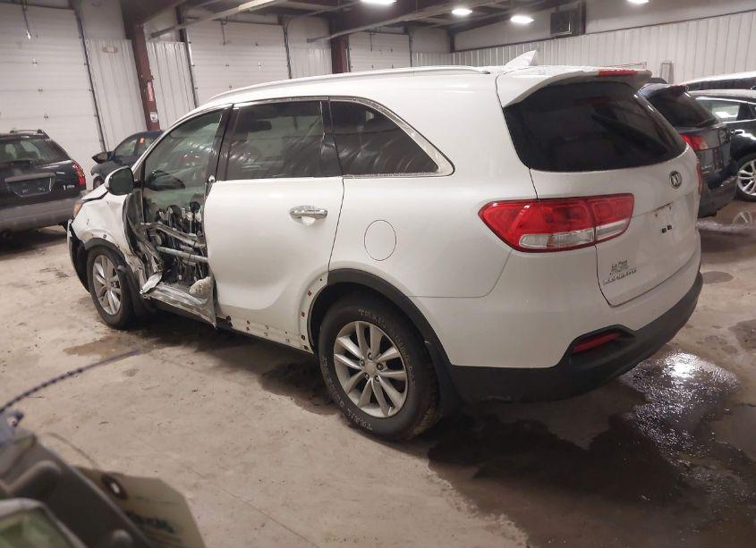Photo 3 of 2016 Kia Sorento 2.4L LX (VIN 5XYPGDA30GG055109)