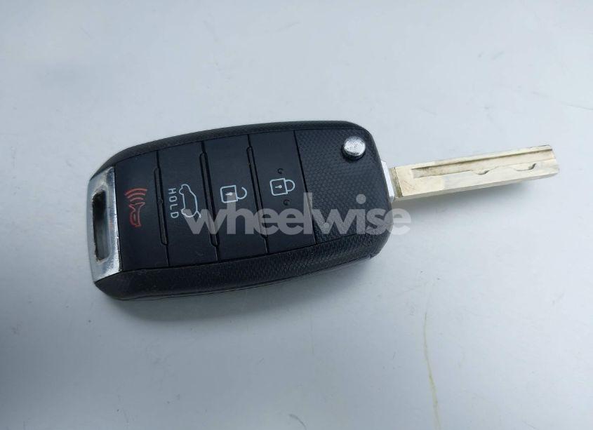 Photo 11 of 2016 Kia Sorento 2.4L LX (VIN 5XYPGDA30GG113560)