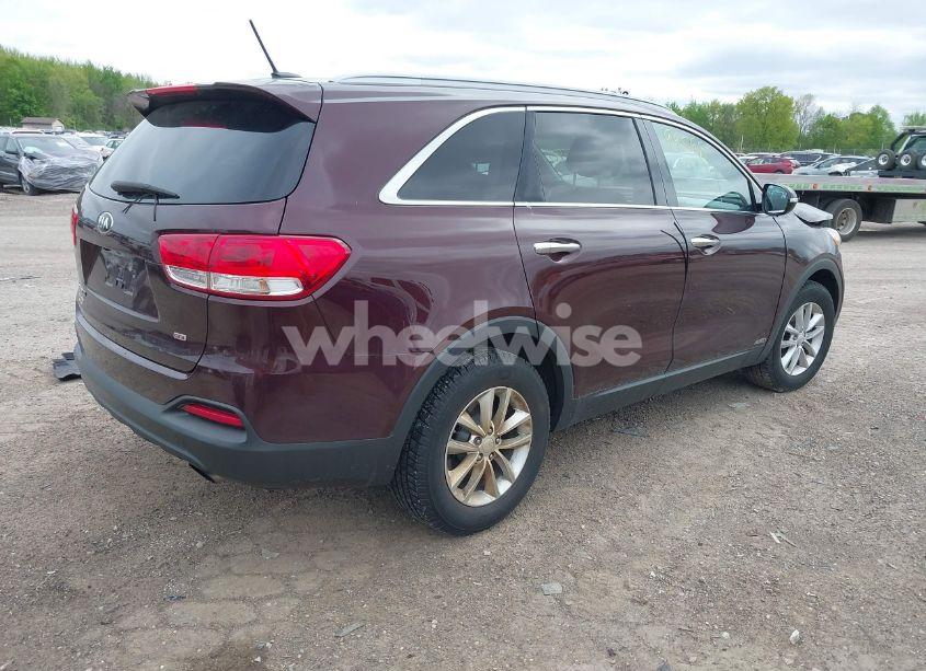 Photo 4 of 2016 Kia Sorento 2.4L LX (VIN 5XYPGDA30GG113560)
