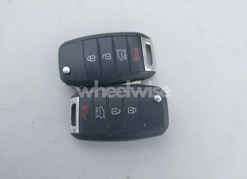 Photo 11 of 2017 Kia Sorento 2.4L LX (VIN 5XYPGDA30HG244635)