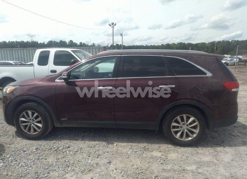 Photo 13 of 2017 Kia Sorento 2.4L LX (VIN 5XYPGDA30HG252783)