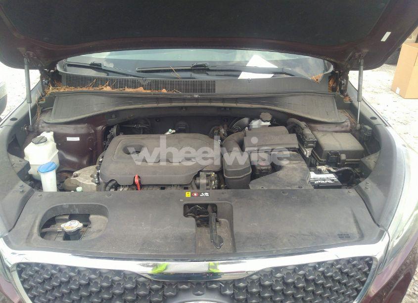 Photo 9 of 2017 Kia Sorento 2.4L LX (VIN 5XYPGDA30HG252783)