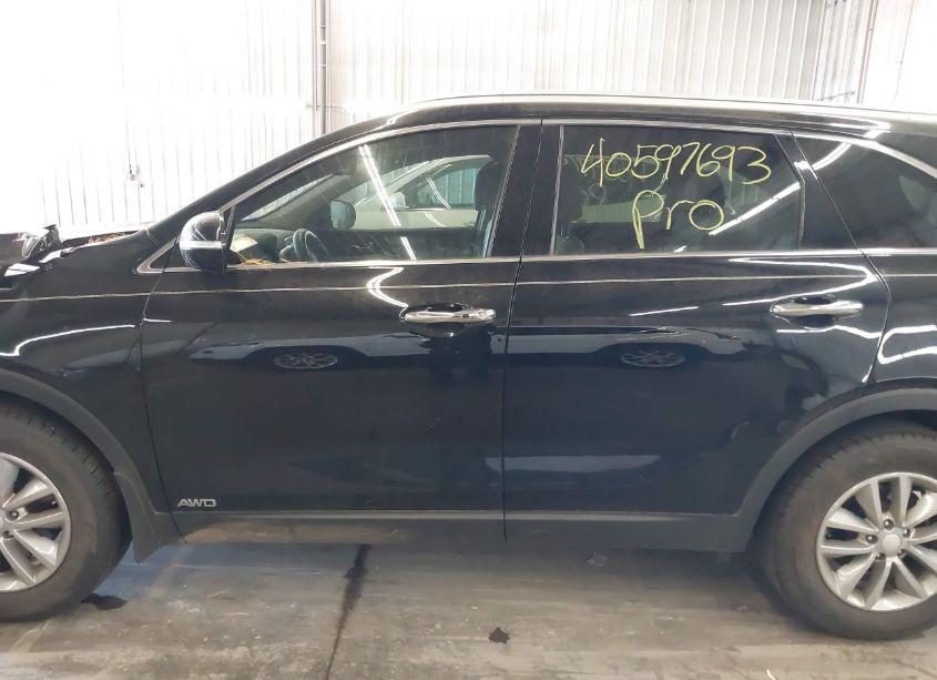 Photo 15 of 2017 Kia Sorento 2.4L LX (VIN 5XYPGDA30HG268837)