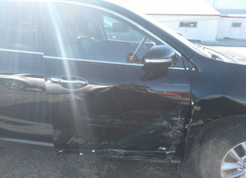 Photo 6 of 2017 Kia Sorento 2.4L LX (VIN 5XYPGDA30HG268840)