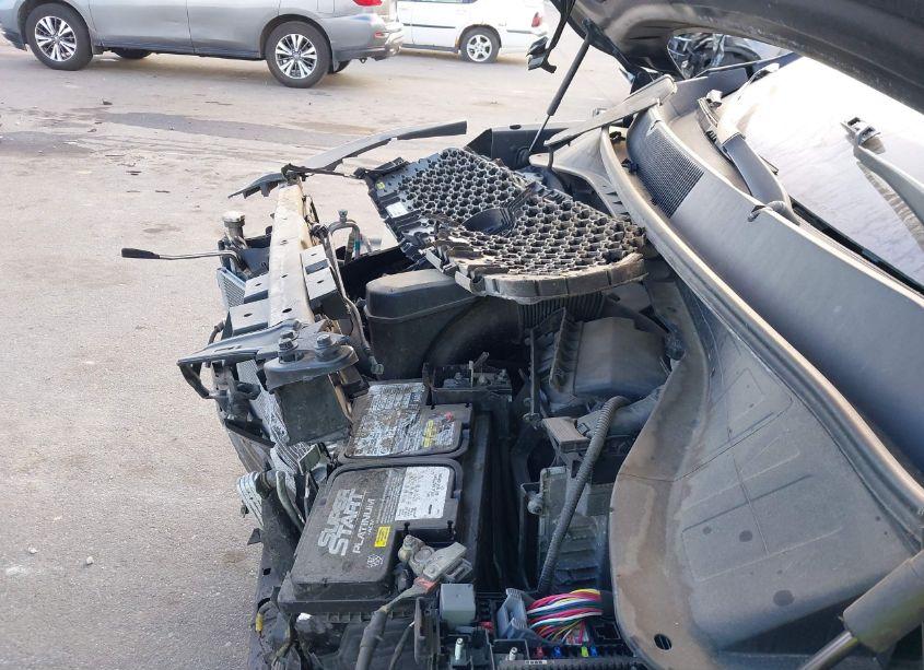 Photo 10 of 2017 Kia Sorento 2.4L LX (VIN 5XYPGDA30HG318281)