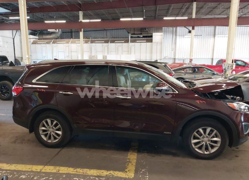 Photo 14 of 2018 Kia Sorento 2.4L LX (VIN 5XYPGDA30JG380253)