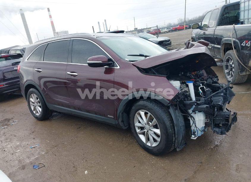 2018 Kia Sorento 2.4L LX (VIN 5XYPGDA30JG406401) main photo