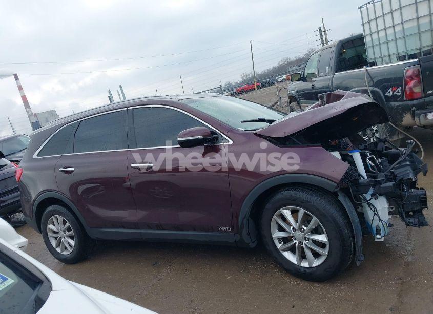 Photo 13 of 2018 Kia Sorento 2.4L LX (VIN 5XYPGDA30JG406401)