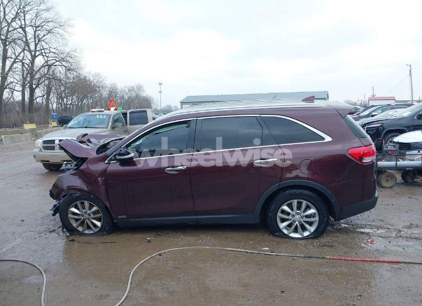 Photo 14 of 2018 Kia Sorento 2.4L LX (VIN 5XYPGDA30JG406401)