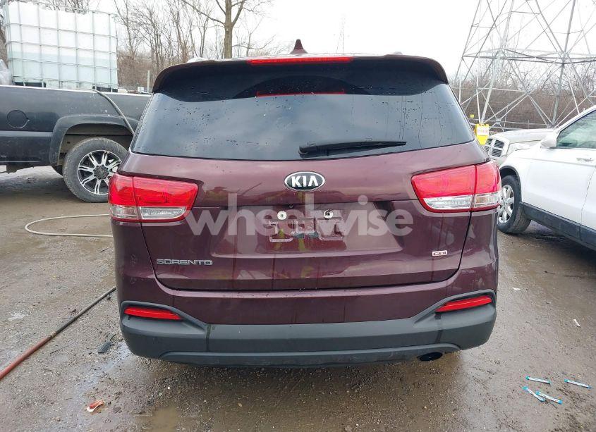 Photo 16 of 2018 Kia Sorento 2.4L LX (VIN 5XYPGDA30JG406401)