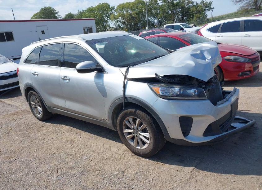2019 Kia Sorento 2.4L LX (VIN 5XYPGDA30KG436970) main photo