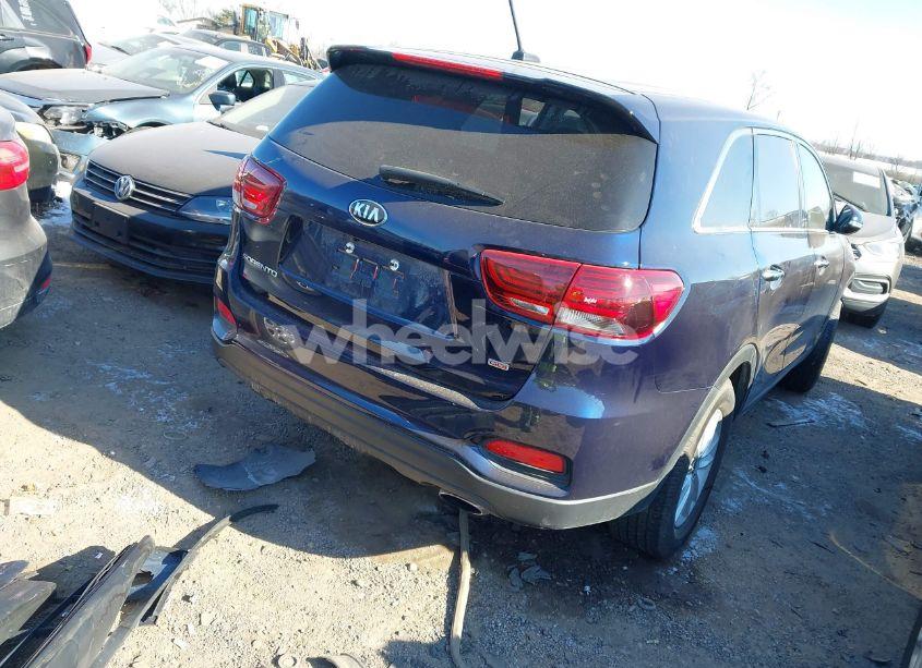 Photo 4 of 2020 Kia Sorento 2.4L LX (VIN 5XYPGDA30LG654733)