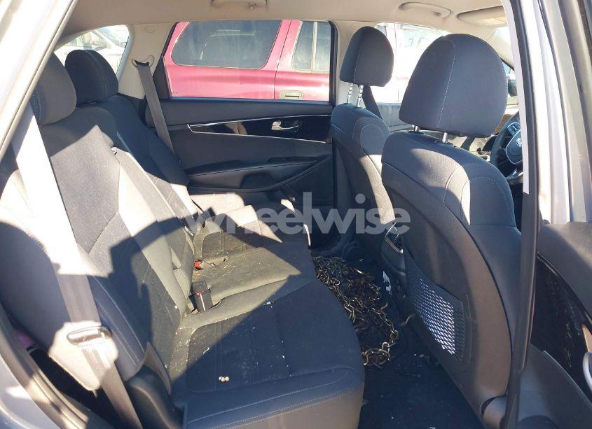 Photo 8 of 2020 Kia Sorento 2.4L LX (VIN 5XYPGDA30LG688574)