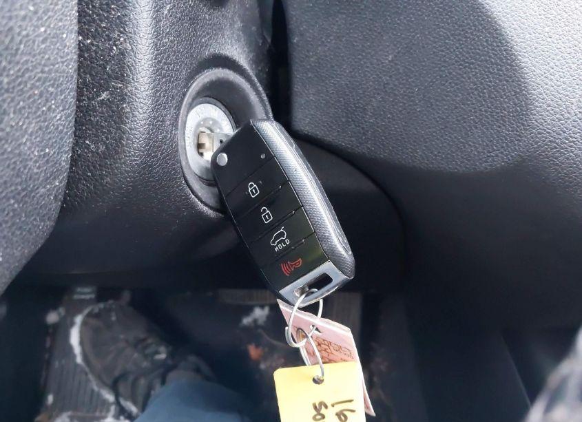 Photo 11 of 2016 Kia Sorento 2.4L LX (VIN 5XYPGDA31GG034530)