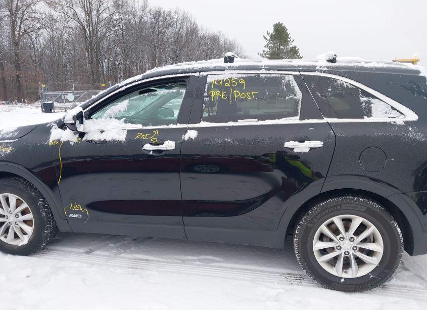 Photo 15 of 2016 Kia Sorento 2.4L LX (VIN 5XYPGDA31GG034530)