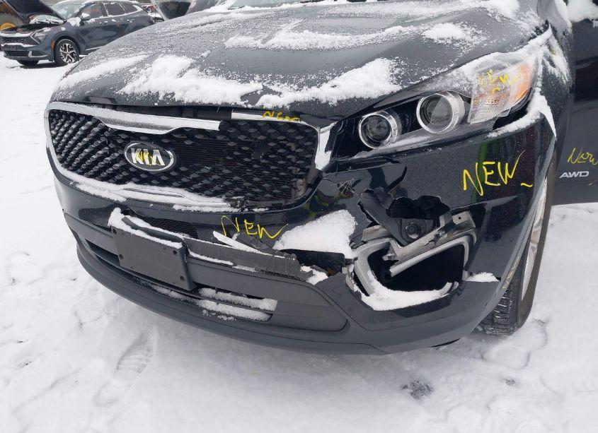 Photo 6 of 2016 Kia Sorento 2.4L LX (VIN 5XYPGDA31GG034530)