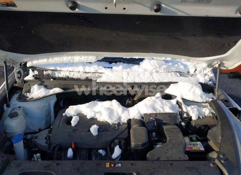 Photo 10 of 2016 Kia Sorento 2.4L LX (VIN 5XYPGDA31GG043910)