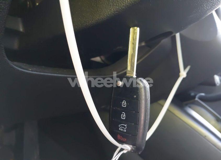 Photo 11 of 2016 Kia Sorento 2.4L LX (VIN 5XYPGDA31GG043910)